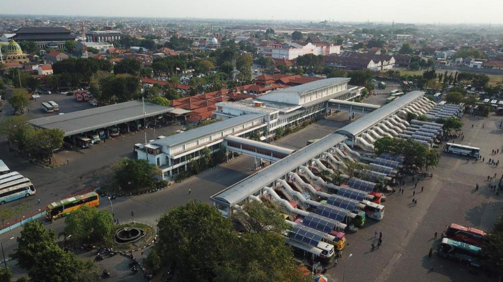 Istana Permata Juanda Hotel Sawotratap Ngoại thất bức ảnh