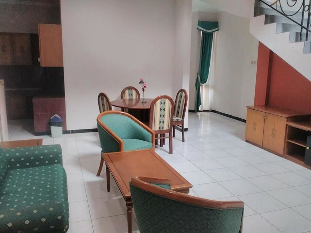 Istana Permata Juanda Hotel Sawotratap Ngoại thất bức ảnh