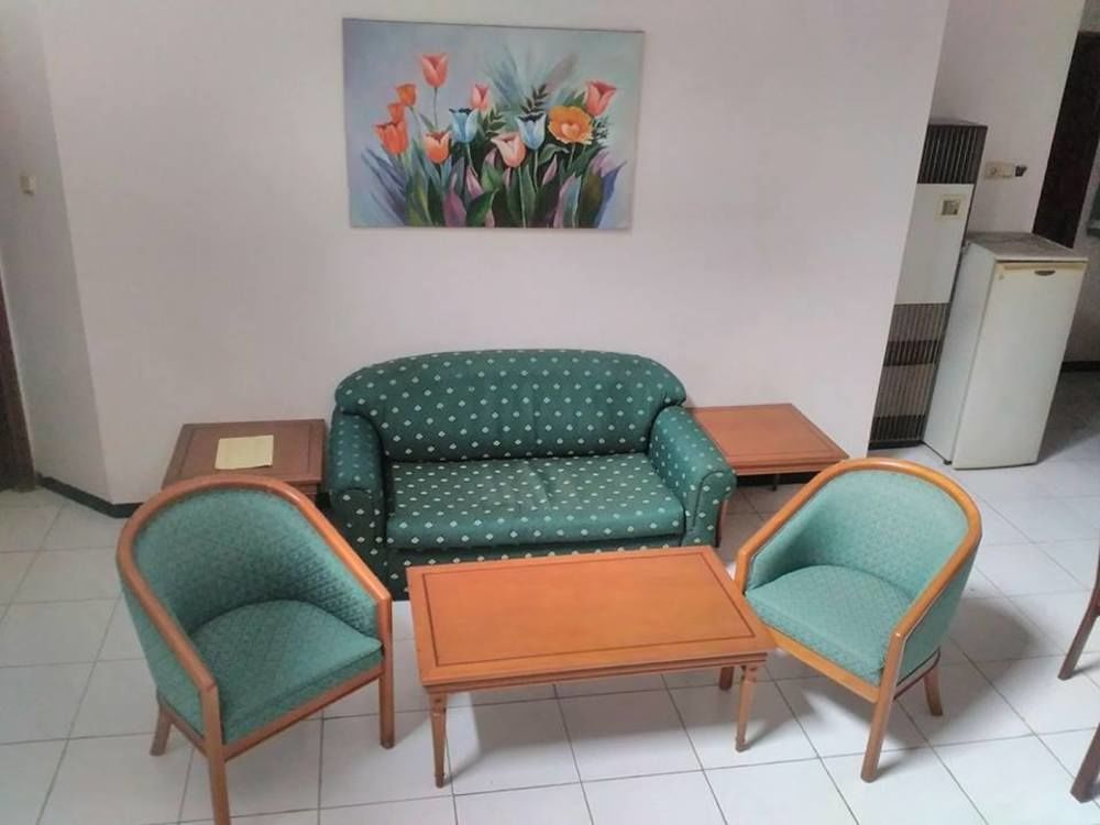 Istana Permata Juanda Hotel Sawotratap Ngoại thất bức ảnh