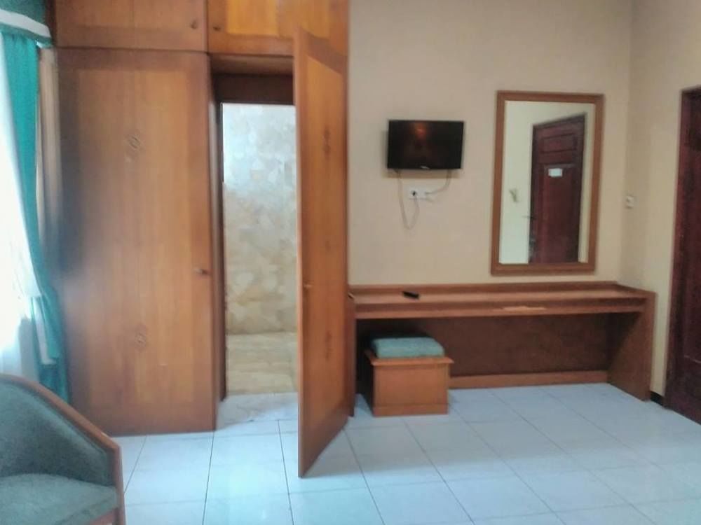 Istana Permata Juanda Hotel Sawotratap Ngoại thất bức ảnh