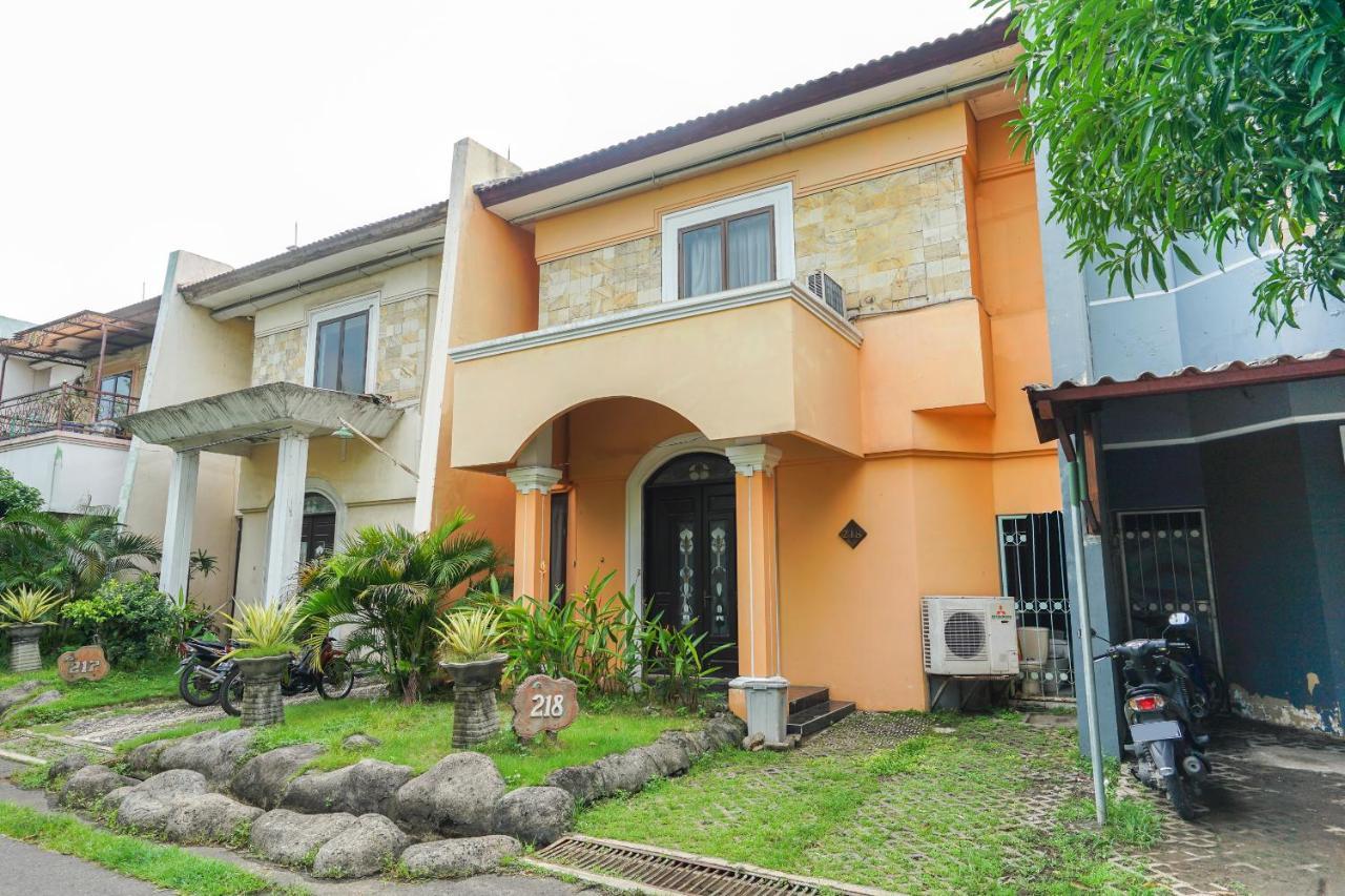 Istana Permata Juanda Hotel Sawotratap Ngoại thất bức ảnh