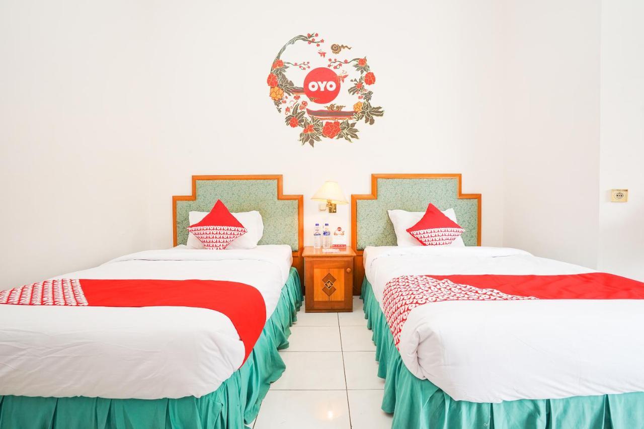 Istana Permata Juanda Hotel Sawotratap Ngoại thất bức ảnh