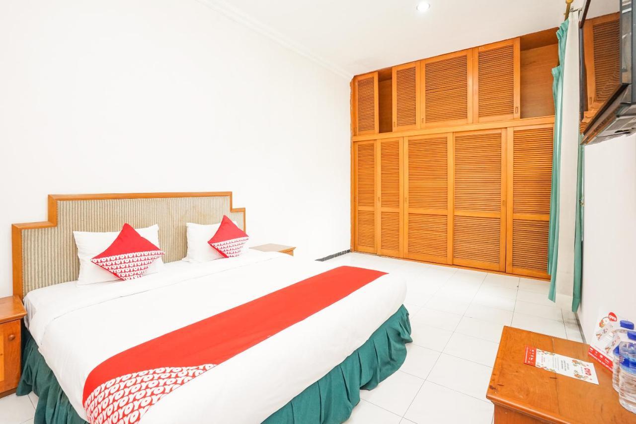 Istana Permata Juanda Hotel Sawotratap Ngoại thất bức ảnh
