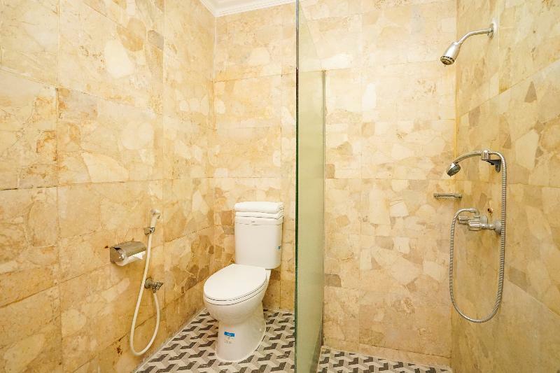 Istana Permata Juanda Hotel Sawotratap Ngoại thất bức ảnh